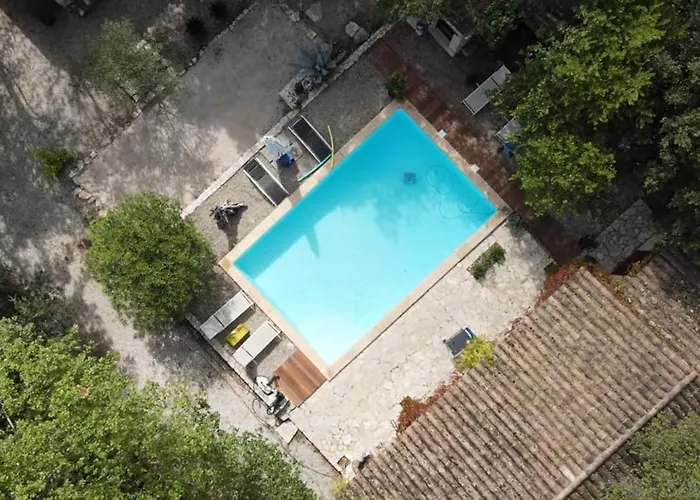 Mas Joviel Uzes Holiday home *